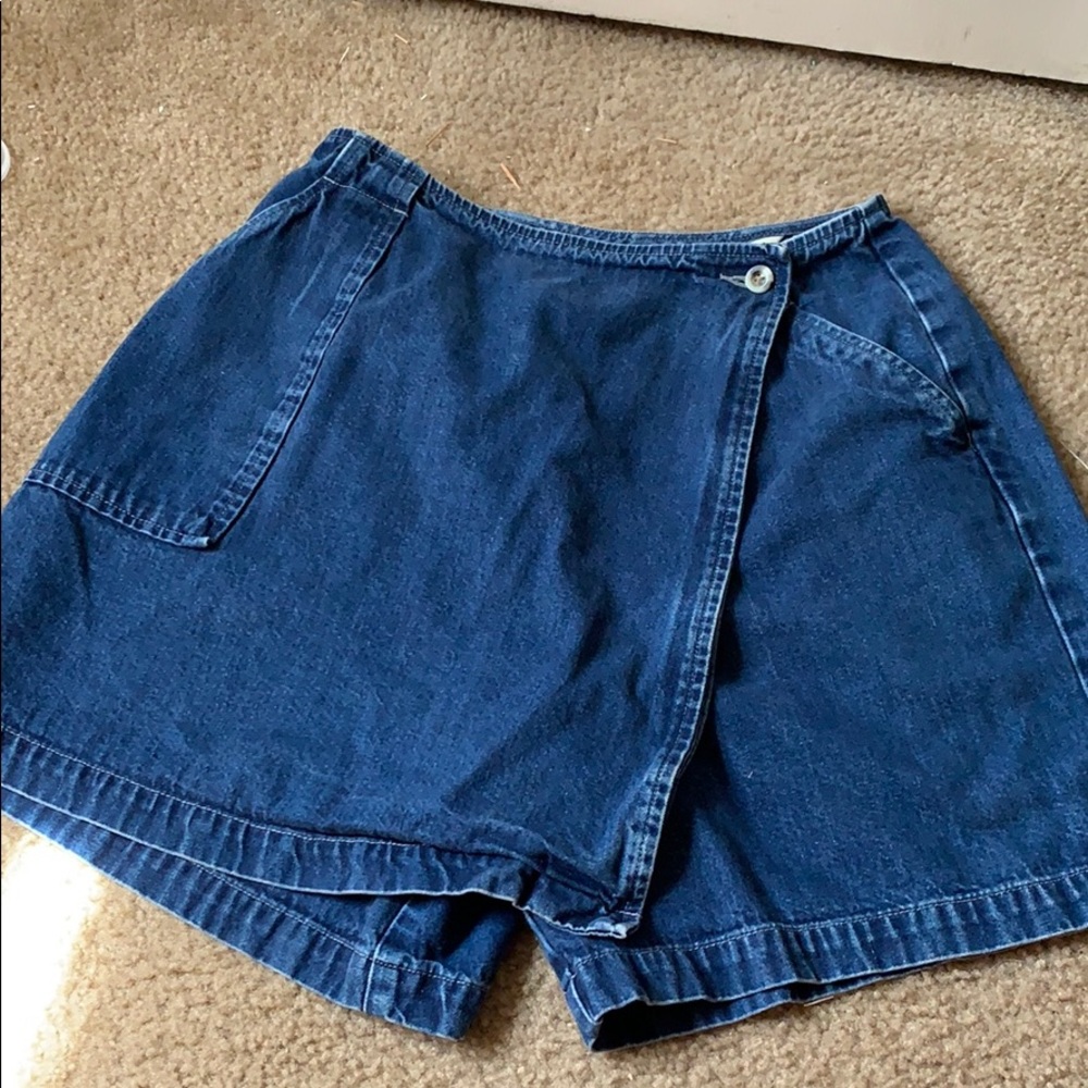 Eddie Bauer skort